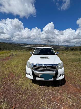 TOYOTA HILUX 3.0 SR 4X4 CD 16V TURBO INTERCOOLER DIESEL 4P MANUAL TOYOTA HILUX 3.0 SR 4X4 CD 16V TURBO INTERCOOLER DIESEL 4P MANUAL